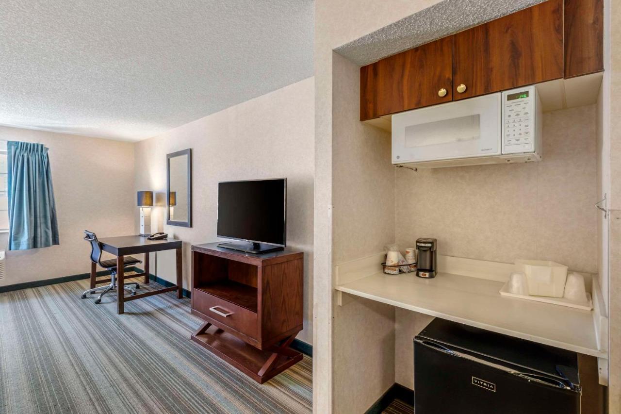 Quality Denver Tech Center 2* Centennial