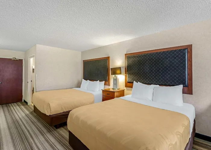 Days Inn by Wyndham Englewood Denver Tech Center